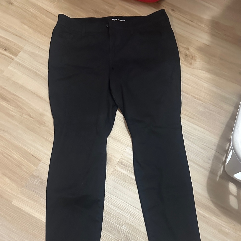 Old Navy Black Ankle Pants